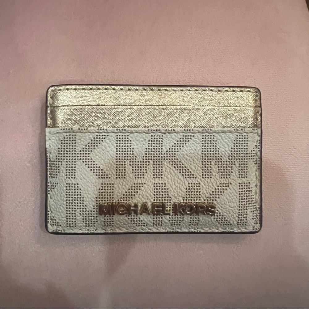 NWOT Michael Kors Card Case / Holder in Signature Vanilla and Gold Color